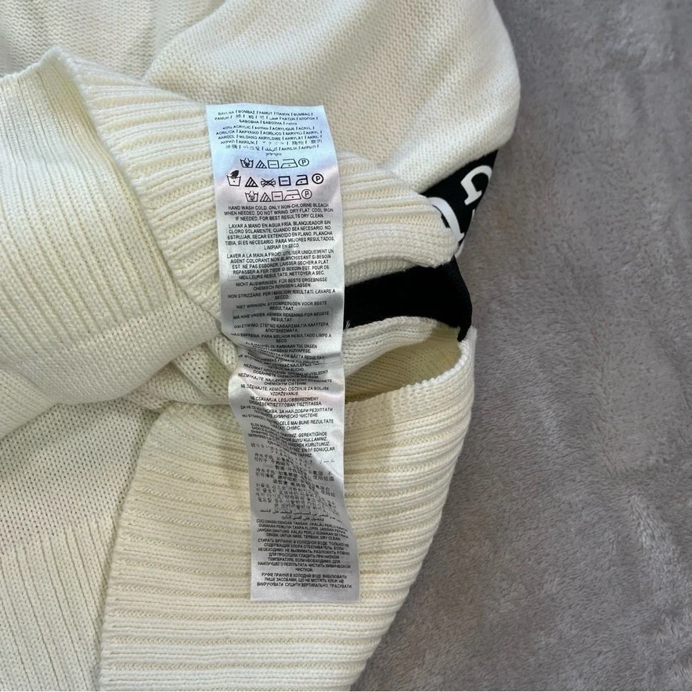 Guess NEW Sweater  XL White New V-Neck Knit Athleisur Streetwear Oversized Fall